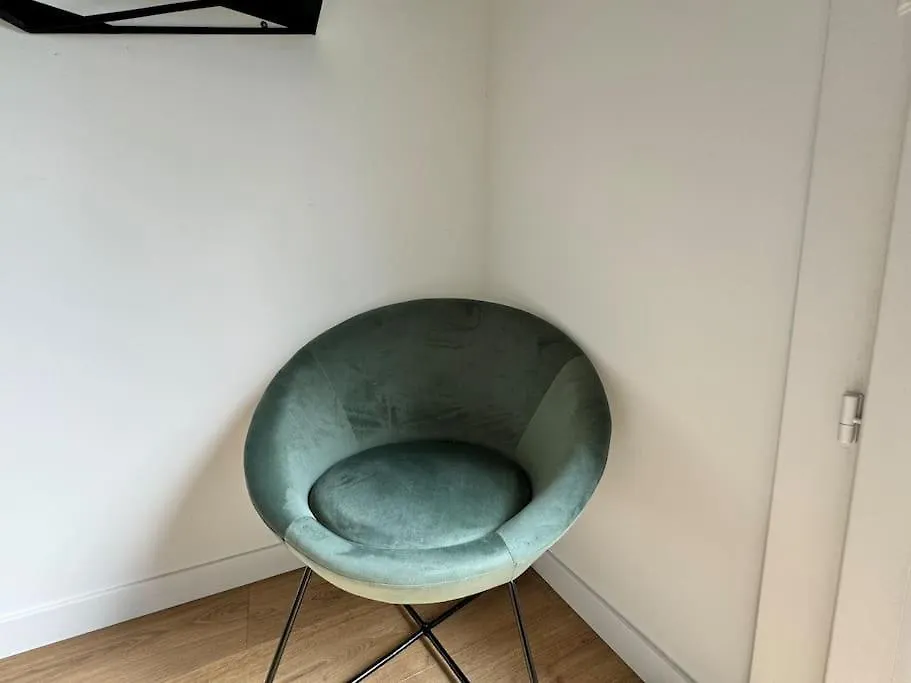 Appartamento Le Nid Ruthenois - Clim, Wifi, Netflix & Terrasse Rodez 0*,  Francia